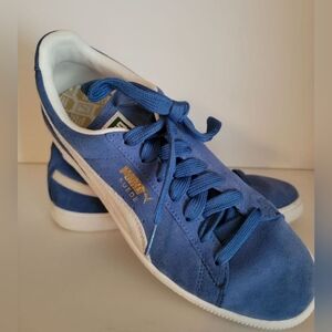 Puma Suede Classics Women's Sz. 10